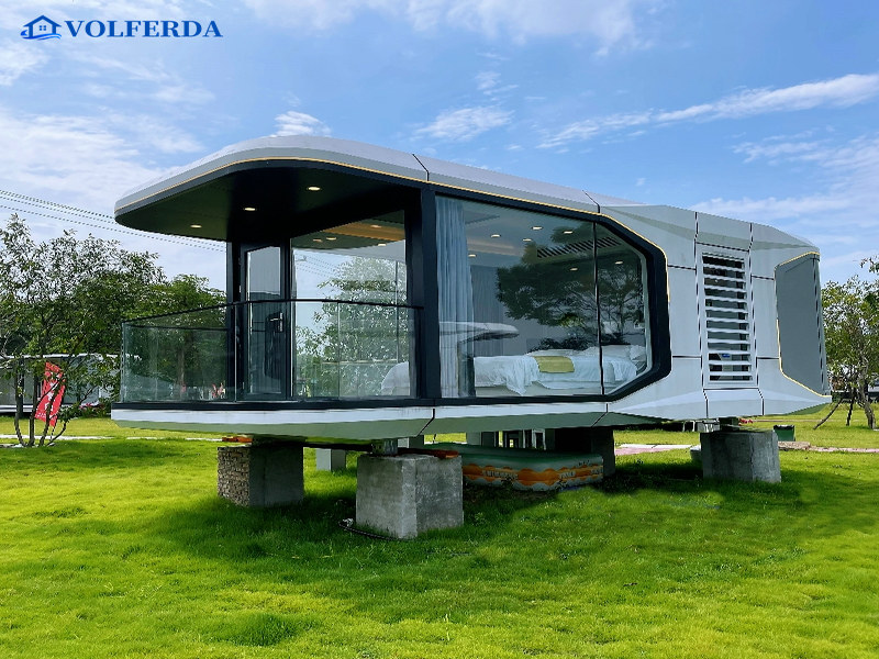 Mobile glass container house for single professionals in United States