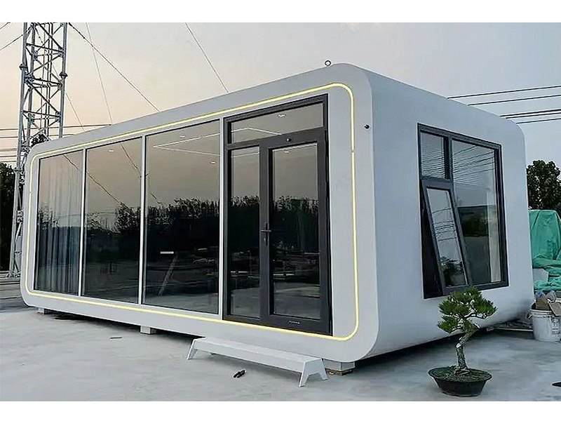 Innovative prefab glass homes with home automation from France