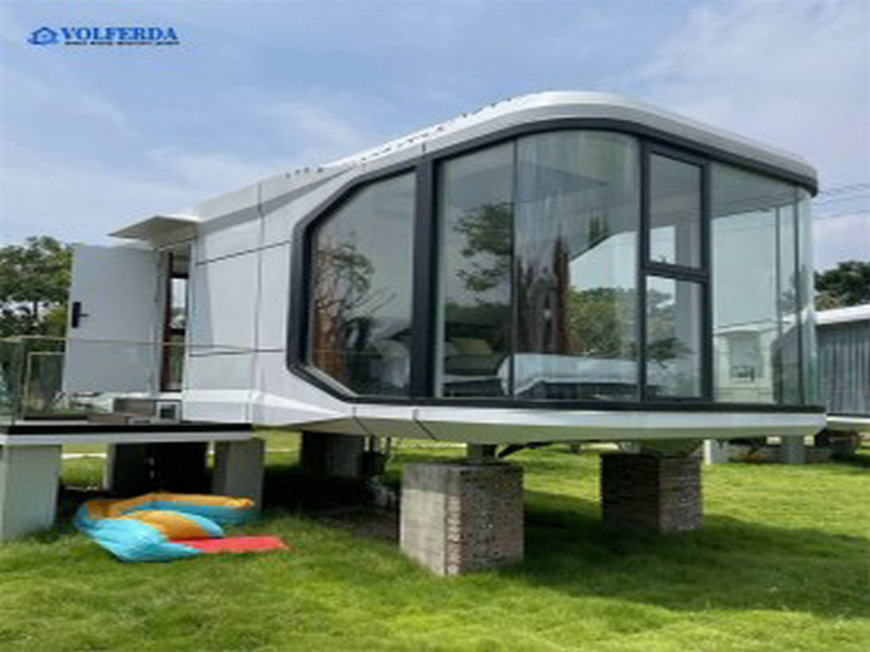 Self-sustaining Prefab Space Capsules options with home office